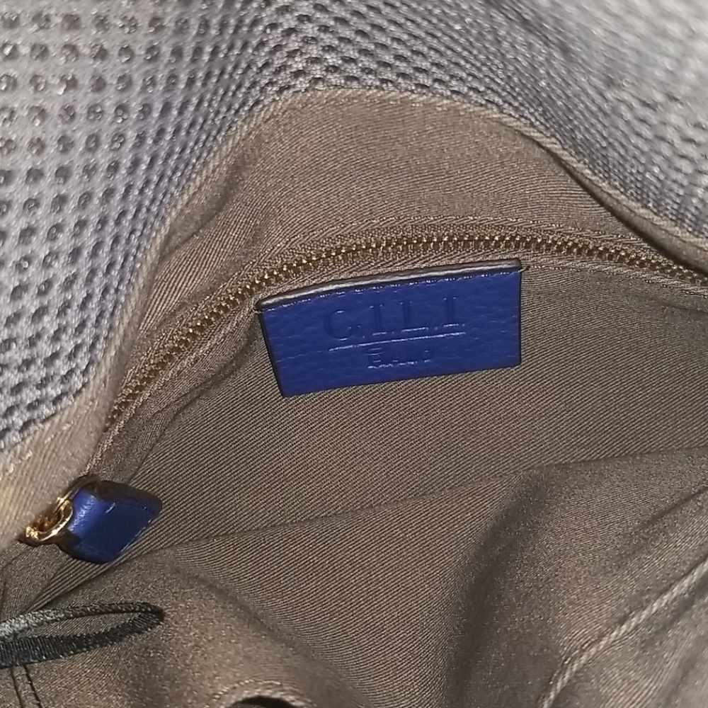 G.I.L.I.  Haloguard crossbody - Picture 4 of 5